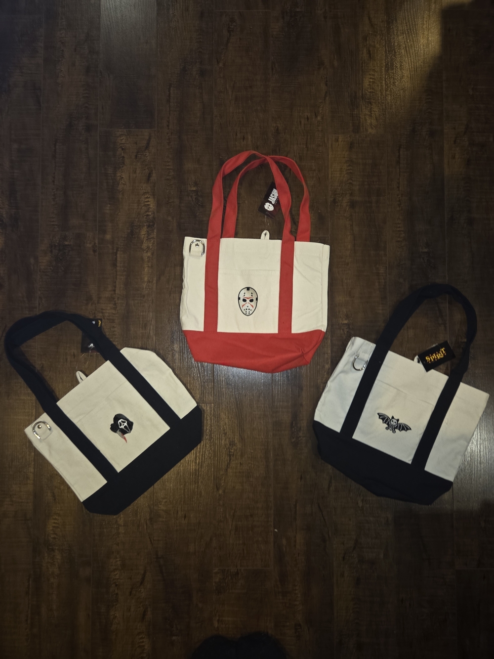 Spirit Halloween viral Totes 3 Pack Ghostface, Jason & Skeleton Bat NWT